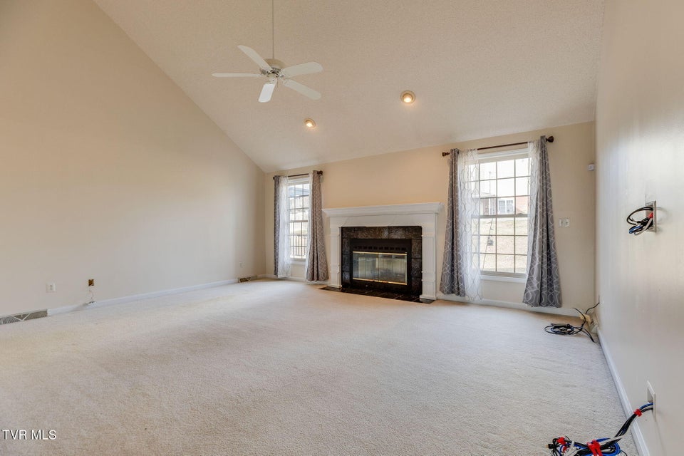 Photo #5: 106 Meadow Court