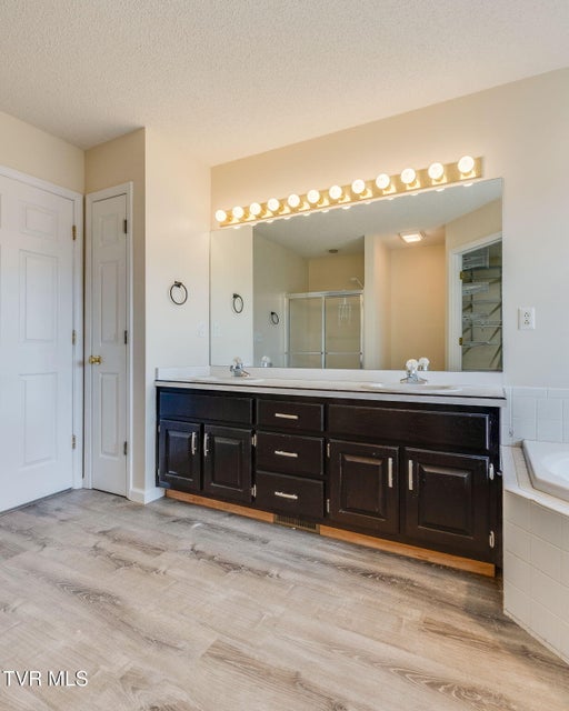 Photo #20: 106 Meadow Court