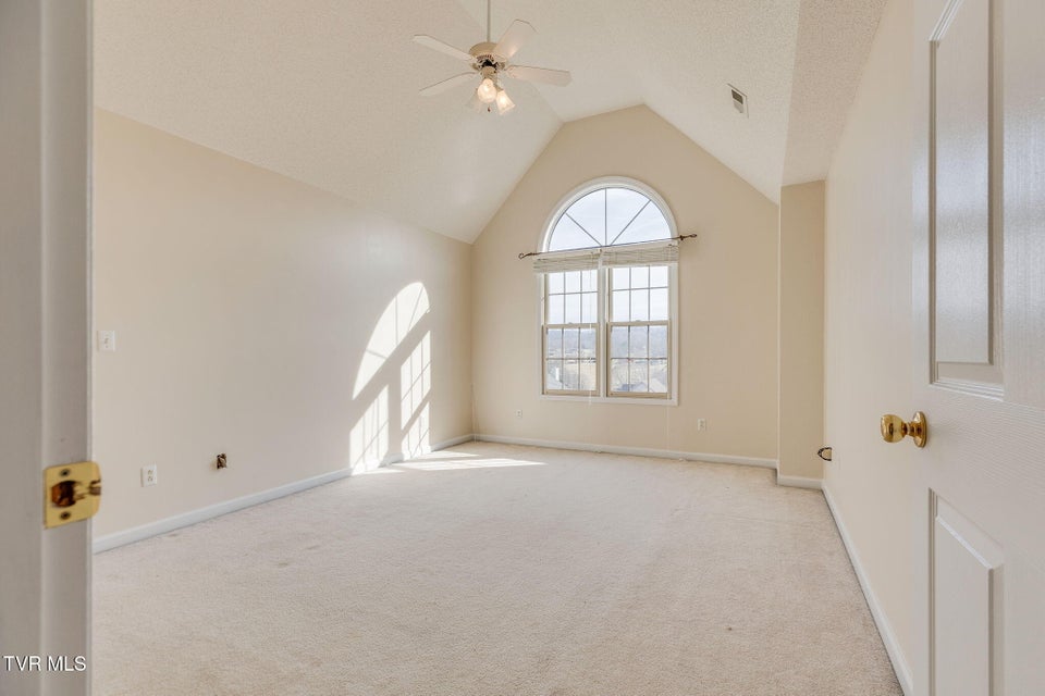 Photo #23: 106 Meadow Court