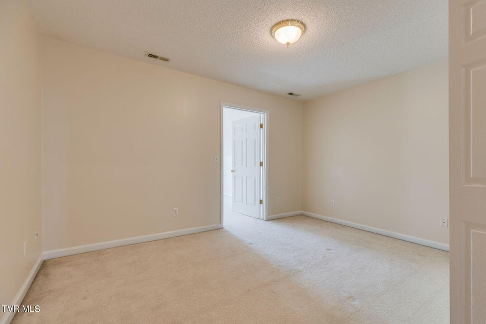 Photo #25: 106 Meadow Court