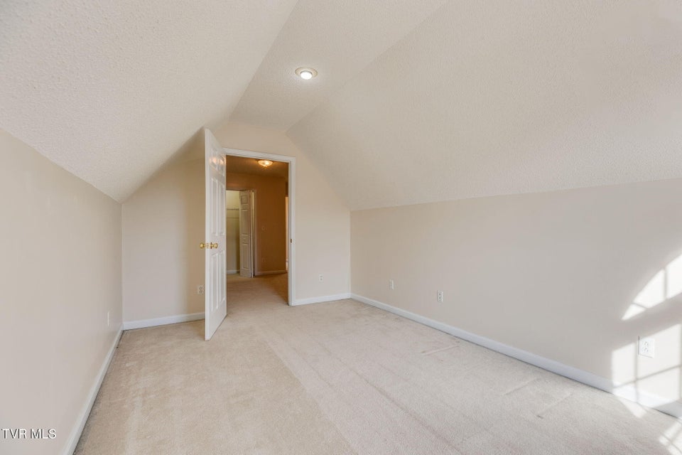 Photo #28: 106 Meadow Court