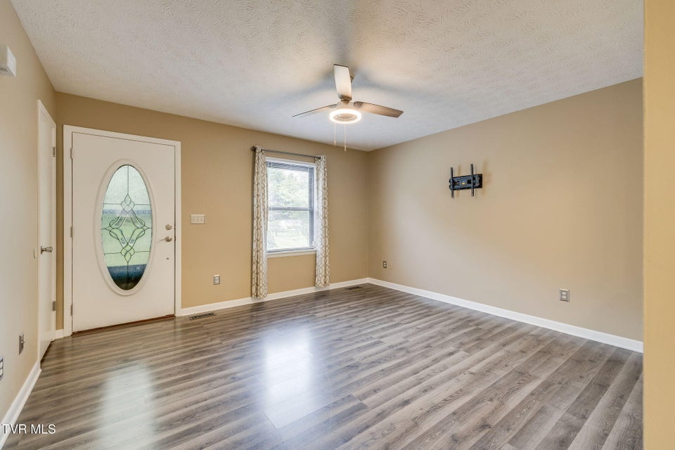 Photo #8: 285 Spurgeon Road