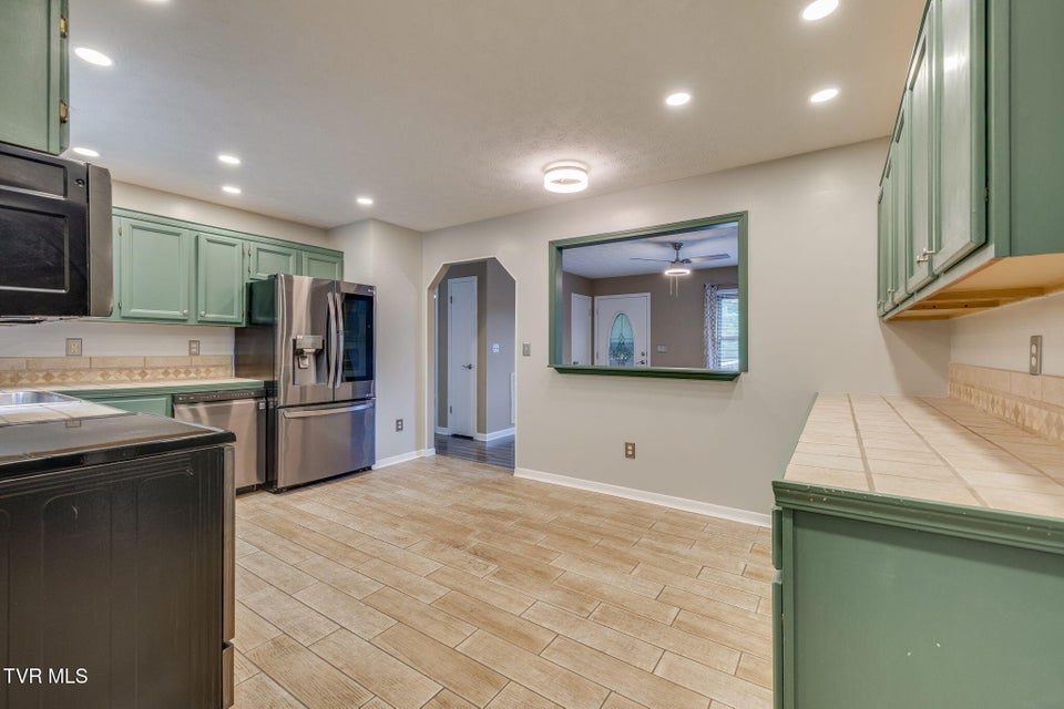 Photo #13: 285 Spurgeon Road