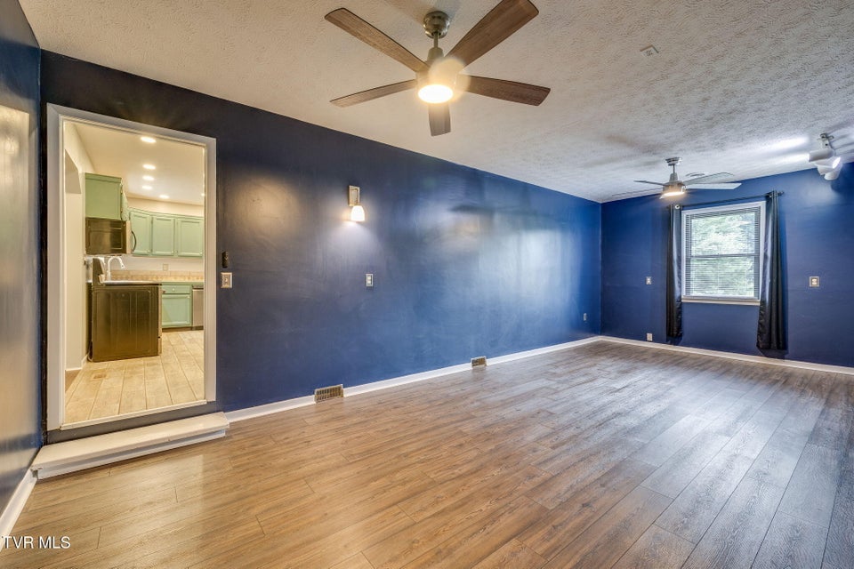 Photo #16: 285 Spurgeon Road