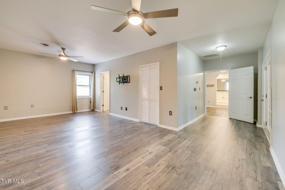 Photo #26: 285 Spurgeon Road