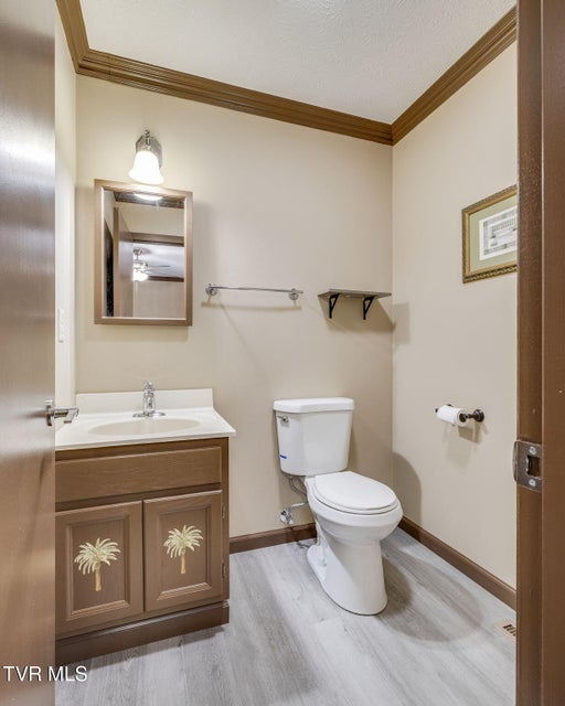 Photo #35: 285 Spurgeon Road