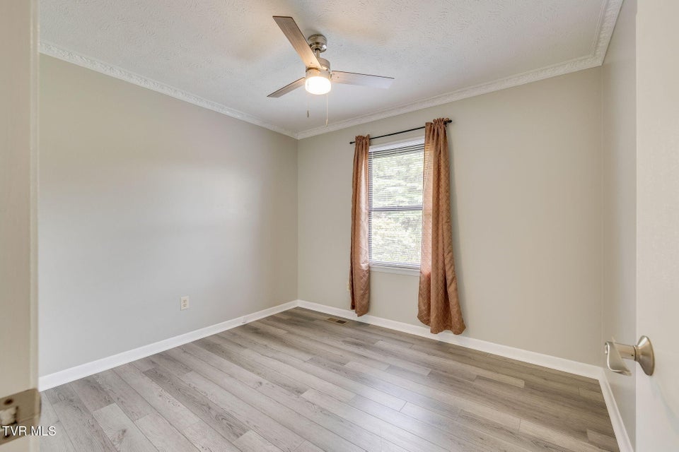 Photo #36: 285 Spurgeon Road