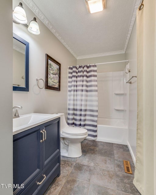 Photo #39: 285 Spurgeon Road