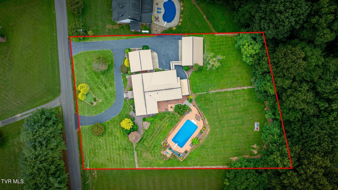 Photo #55: 285 Spurgeon Road