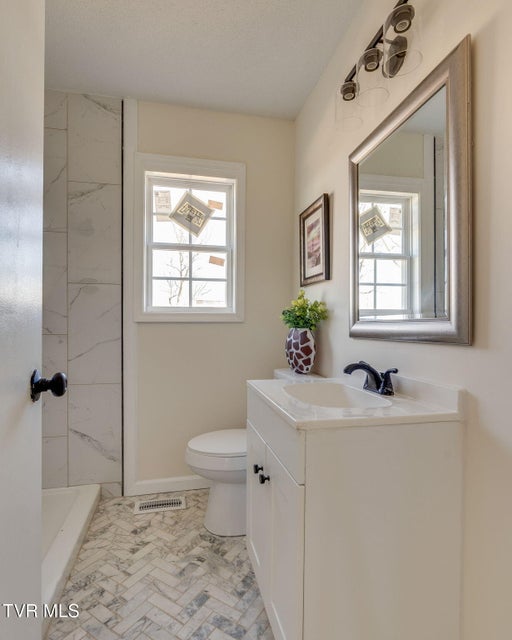 Photo #28: 1705 Millard Street