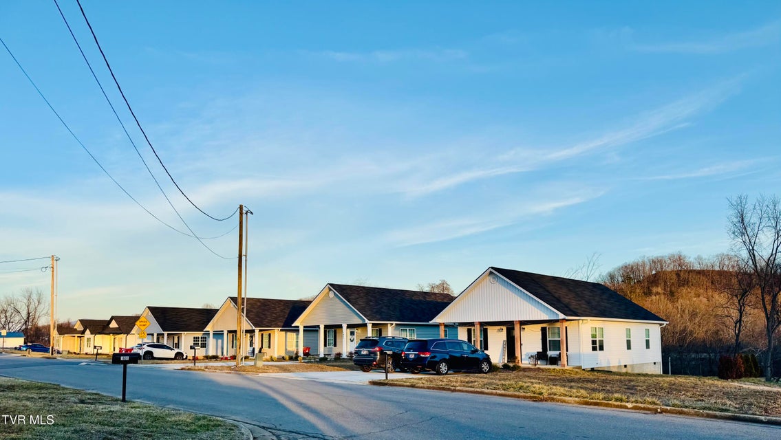 Photo #43: 1705 Millard Street