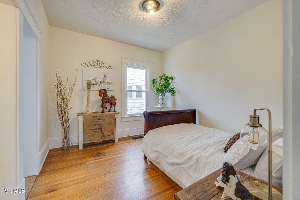 Photo #13: 610 Myrtle Avenue