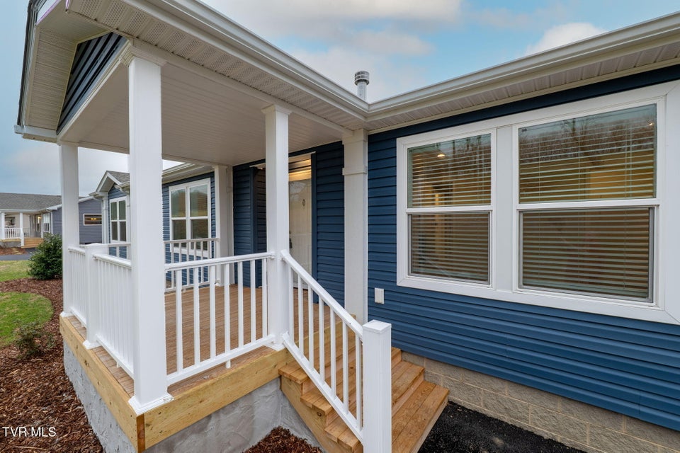 Photo #4: 18416 Fortunes Way