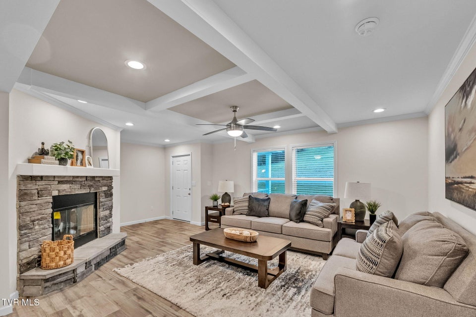 Photo #9: 18416 Fortunes Way