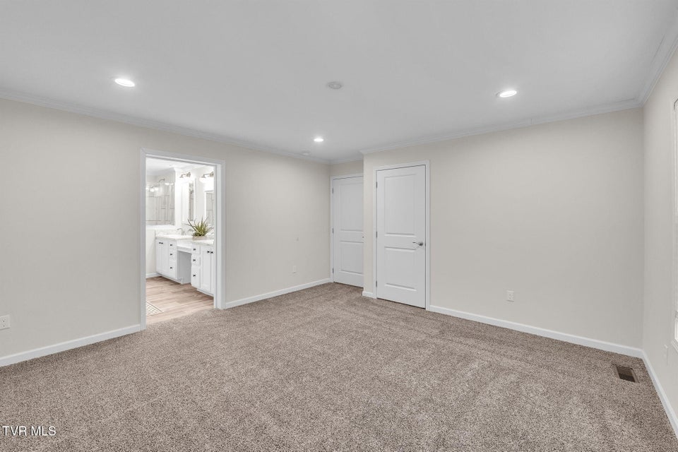 Photo #18: 18416 Fortunes Way