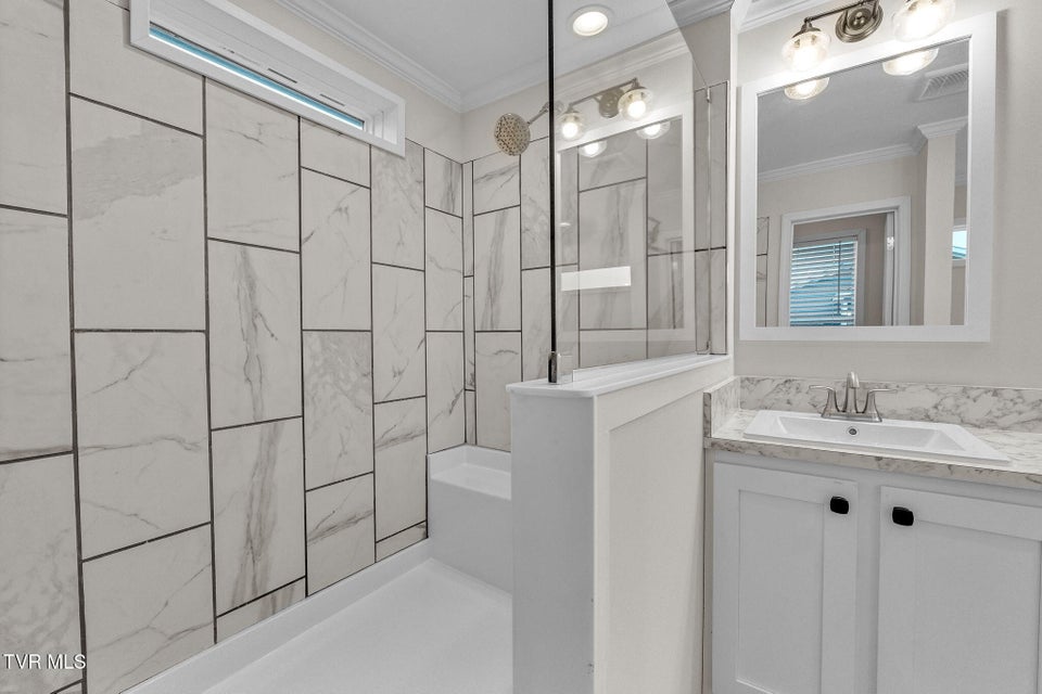 Photo #21: 18416 Fortunes Way