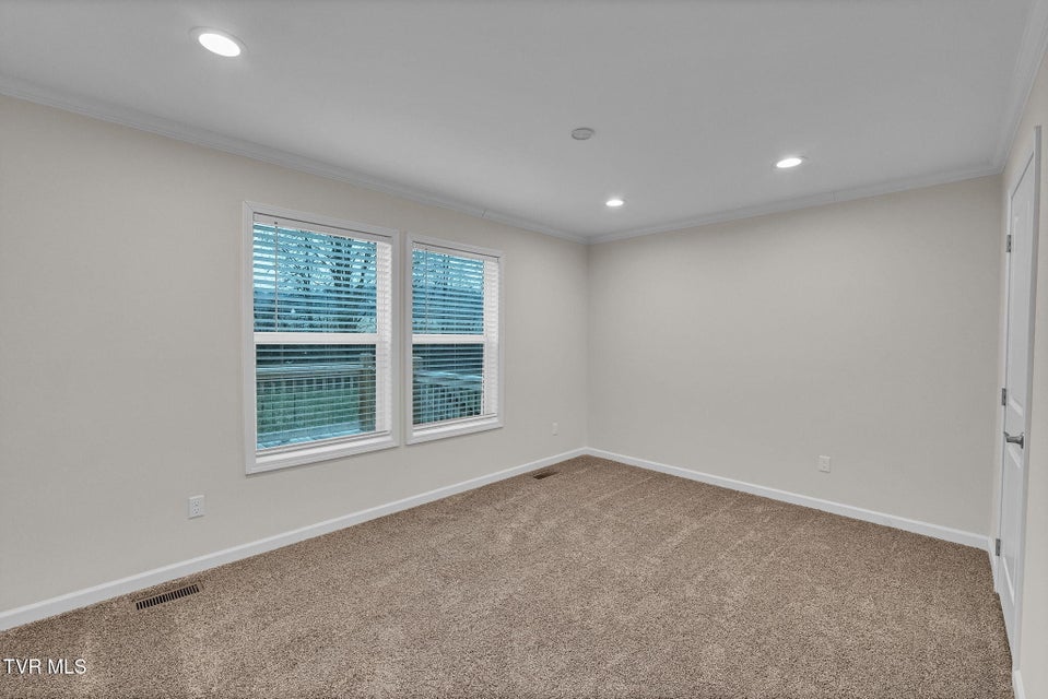 Photo #30: 18416 Fortunes Way