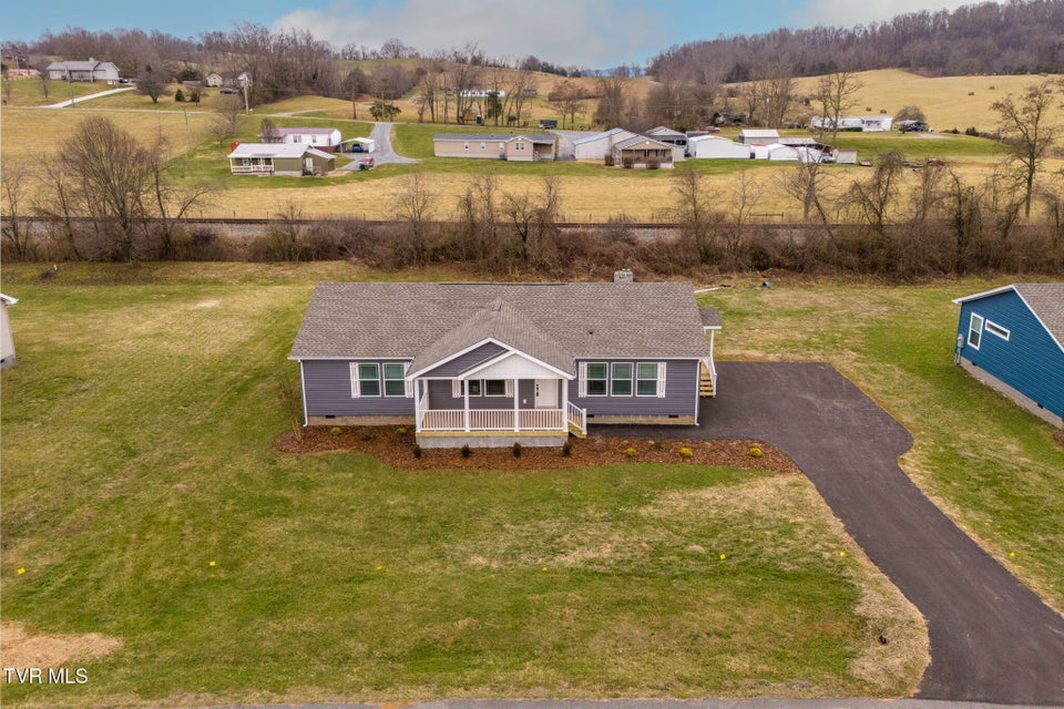 Photo #5: 18424 Fortunes Way