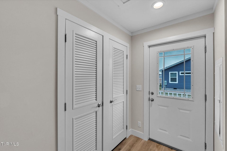 Photo #15: 18424 Fortunes Way