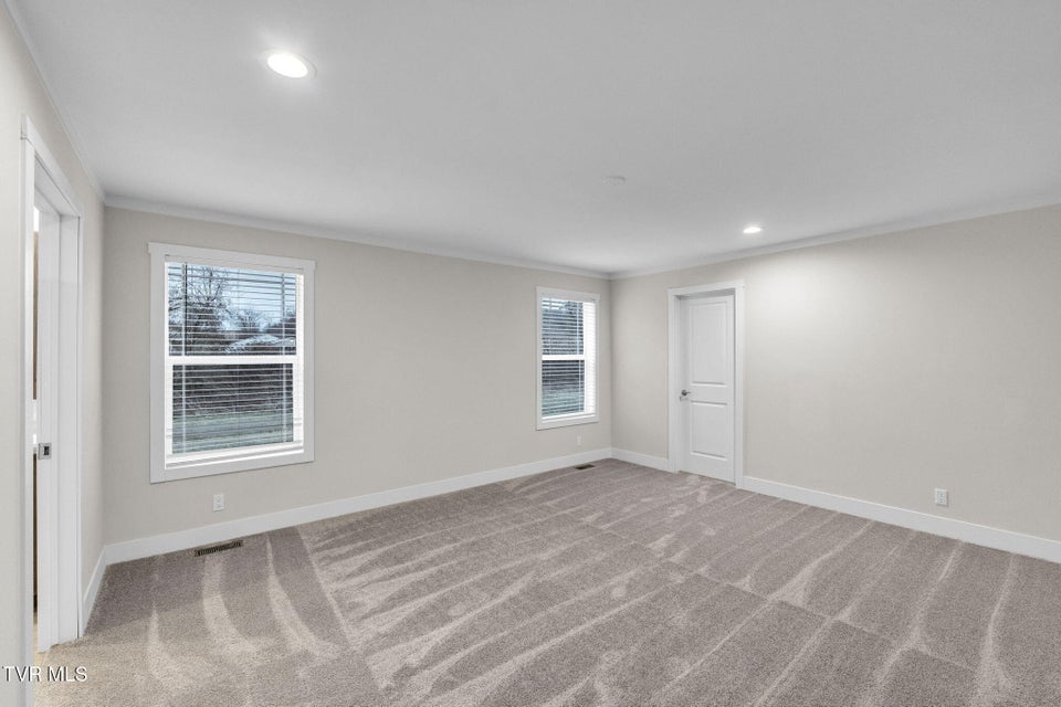 Photo #18: 18424 Fortunes Way