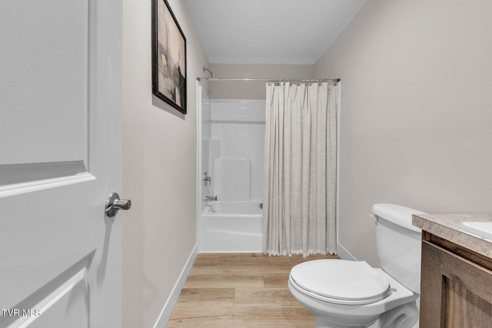 Photo #28: 18424 Fortunes Way