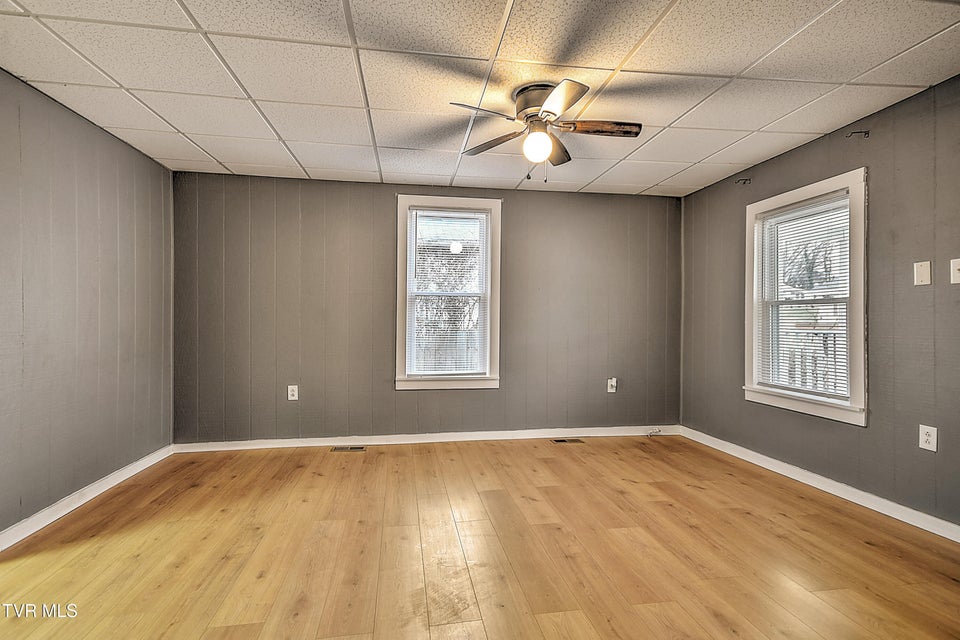 Photo #4: 2125 Randolph Street