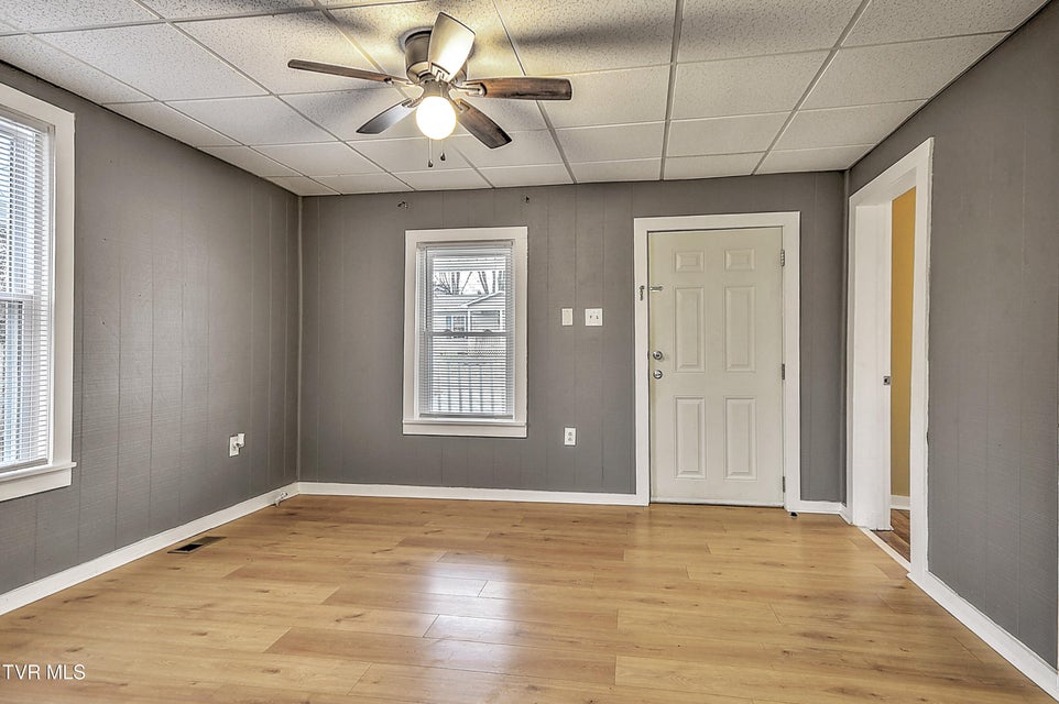 Photo #5: 2125 Randolph Street