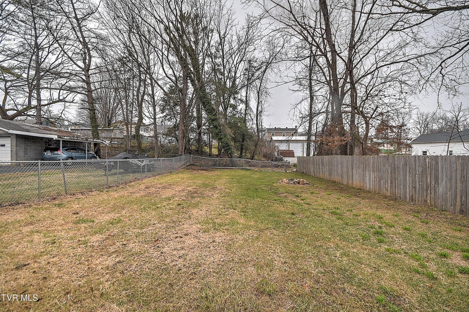 Photo #17: 2125 Randolph Street