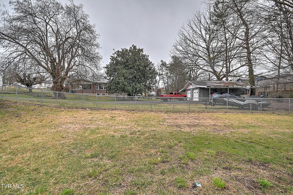 Photo #18: 2125 Randolph Street