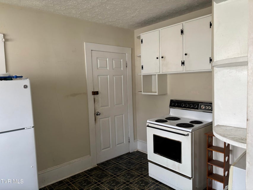 Photo #4: 510 Washington Avenue