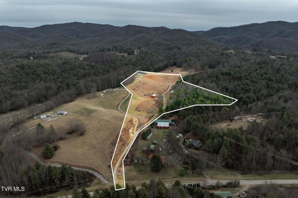 Photo #86: 3146 Divide Road