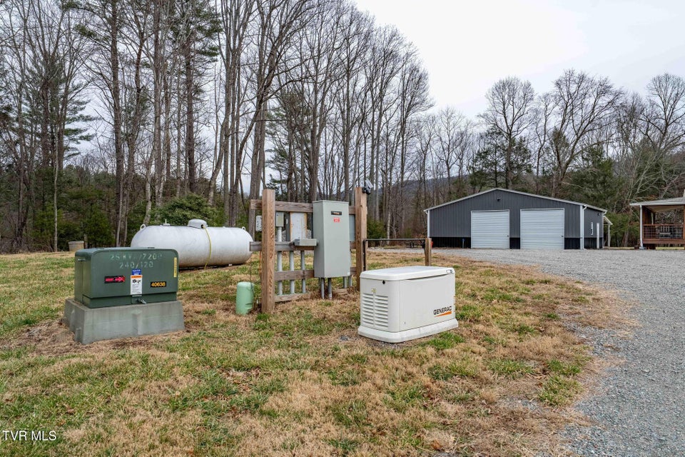 Photo #28: 3146 Divide Road