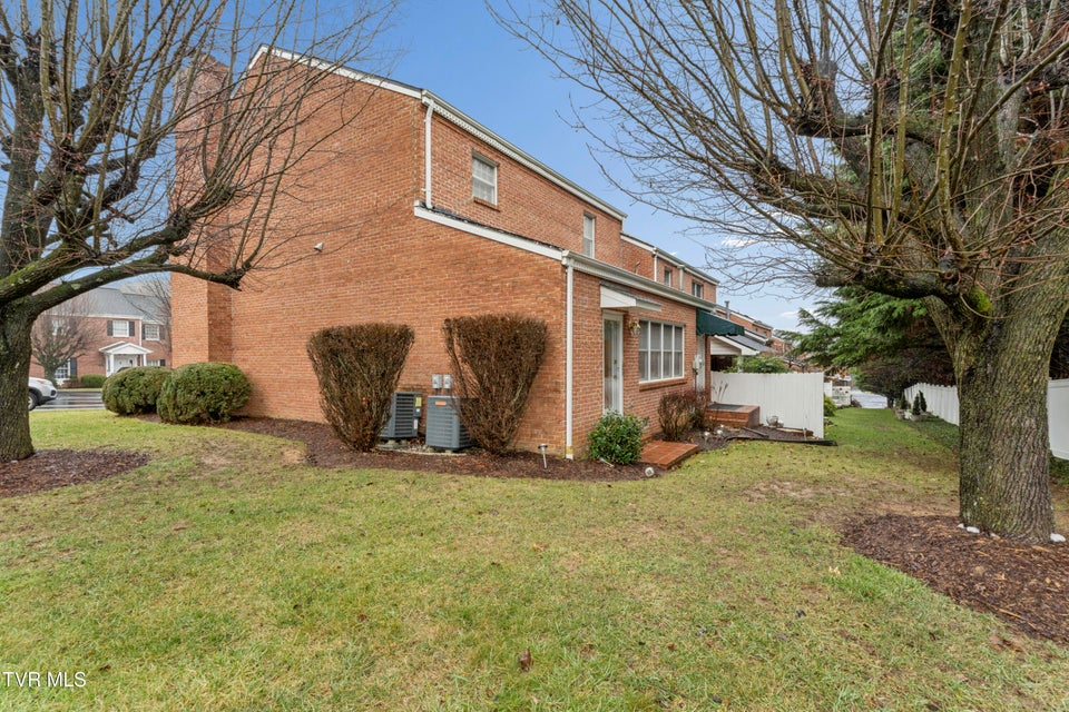 Photo #41: 2734 Oakland Avenue