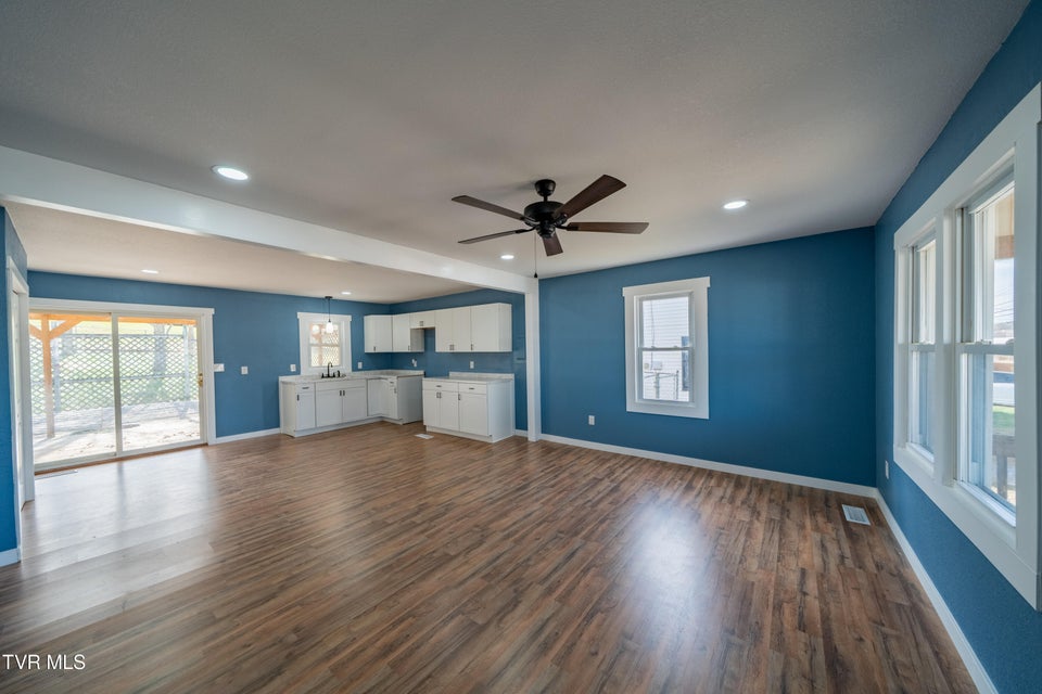 Photo #11: 1119 Forest Street