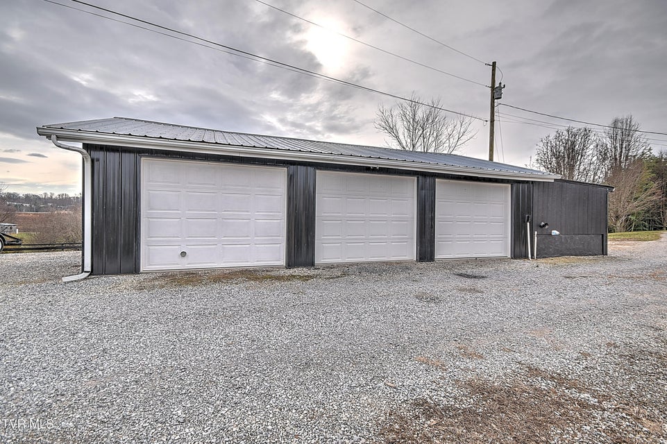 Photo #14: 1965 Whitehouse Road