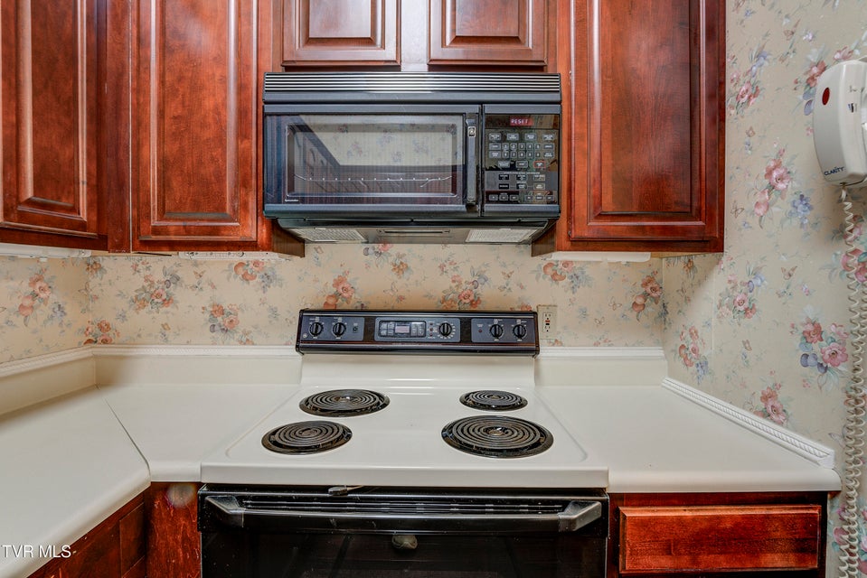 Photo #21: 2734 Oakland Avenue