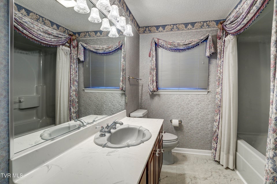 Photo #37: 2734 Oakland Avenue