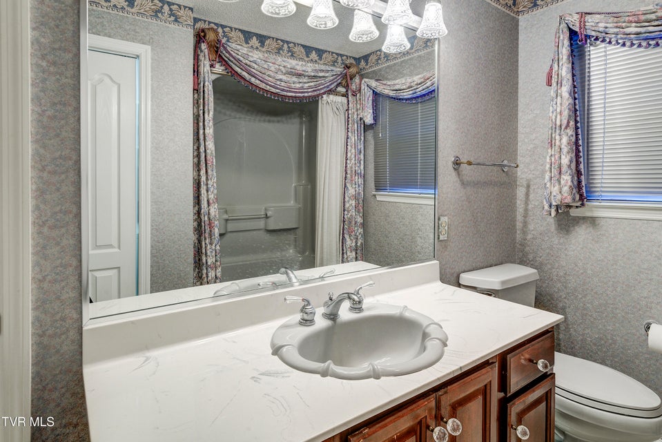 Photo #39: 2734 Oakland Avenue