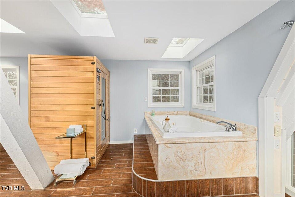 Photo #83: 651 Rangewood Road