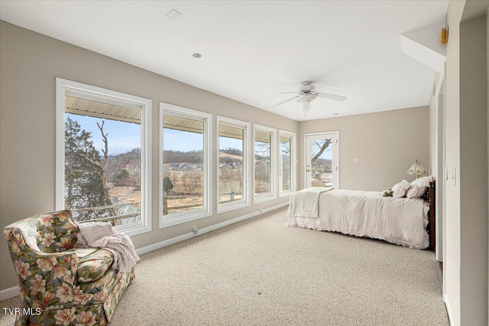 Photo #41: 651 Rangewood Road