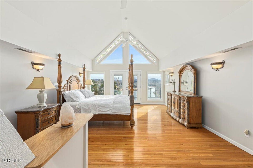 Photo #62: 651 Rangewood Road