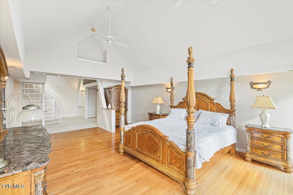 Photo #63: 651 Rangewood Road