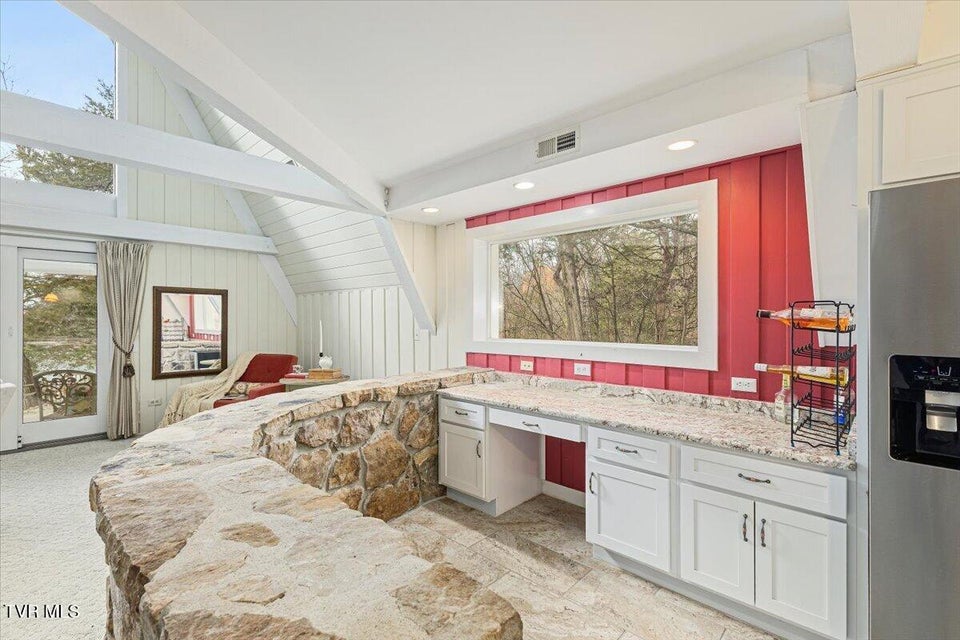 Photo #17: 651 Rangewood Road