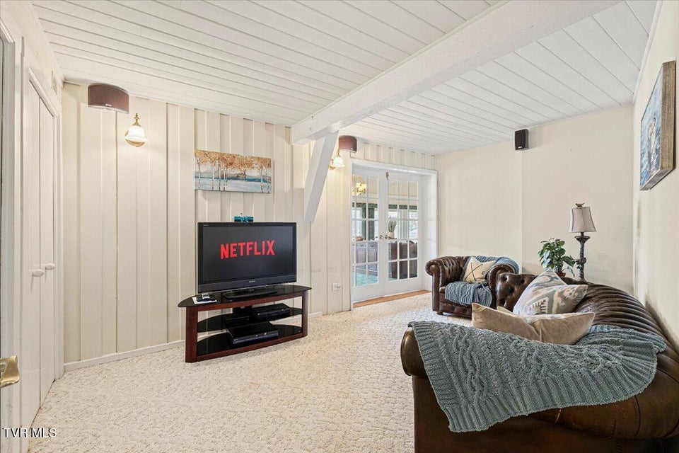 Photo #34: 651 Rangewood Road