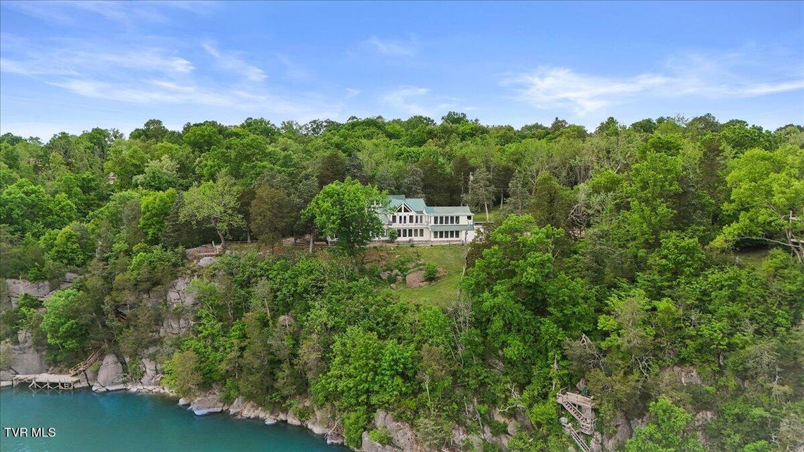 Photo #91: 651 Rangewood Road