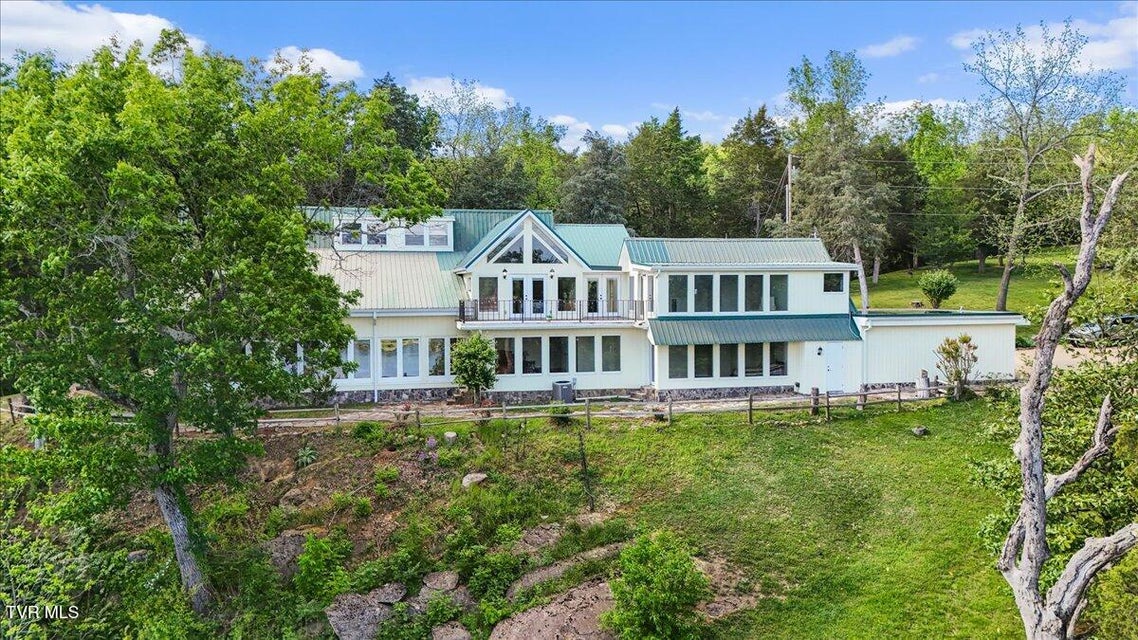 Photo #4: 651 Rangewood Road