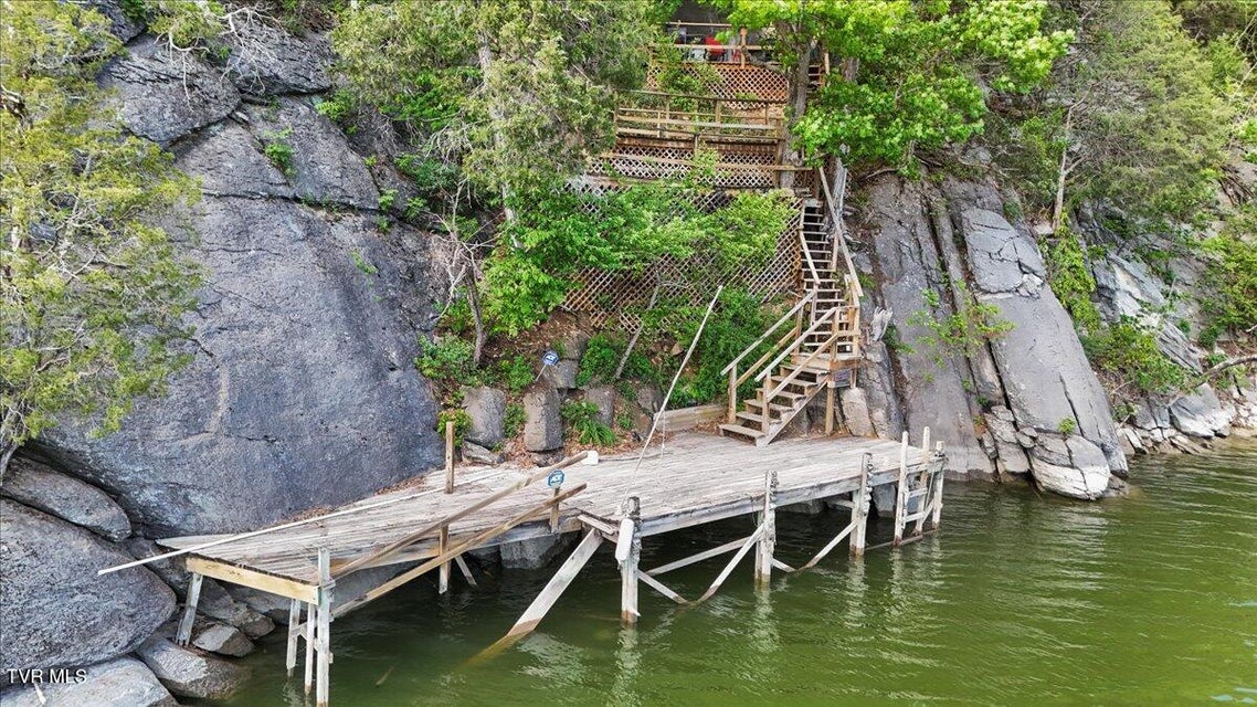 Photo #95: 651 Rangewood Road