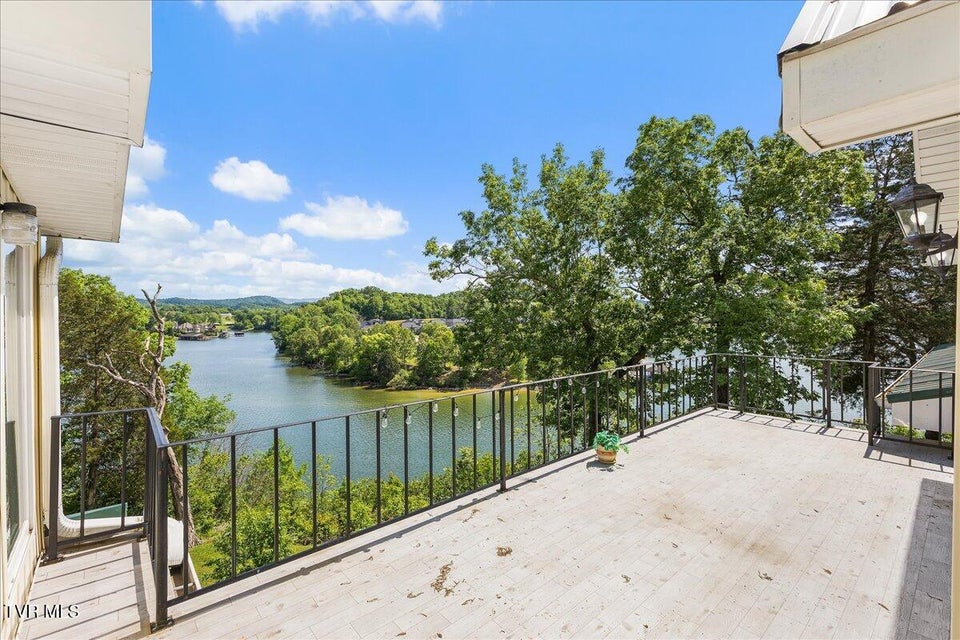 Photo #66: 651 Rangewood Road