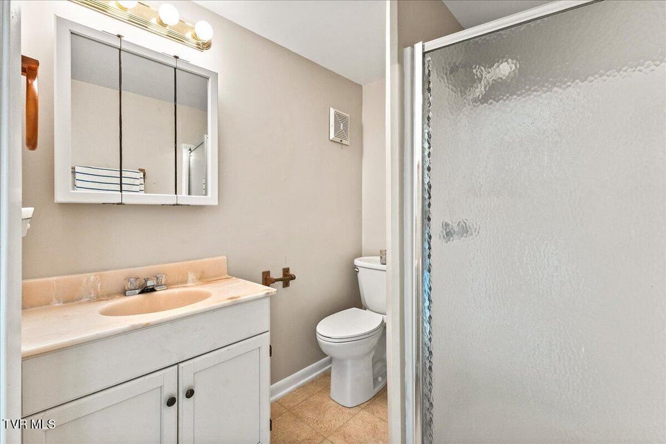 Photo #44: 651 Rangewood Road