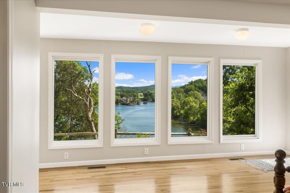 Photo #47: 651 Rangewood Road